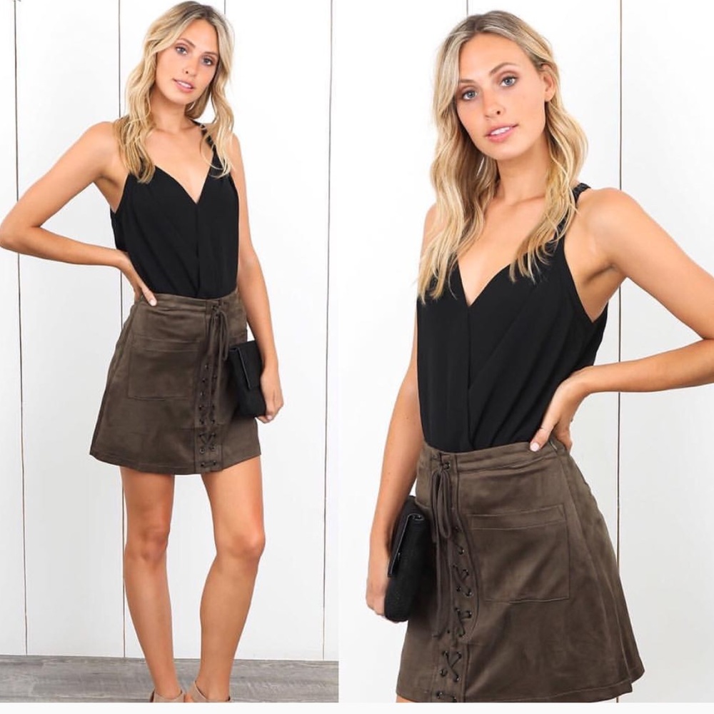 NWOT VICI You Wish Lace Up Skirt - Olive